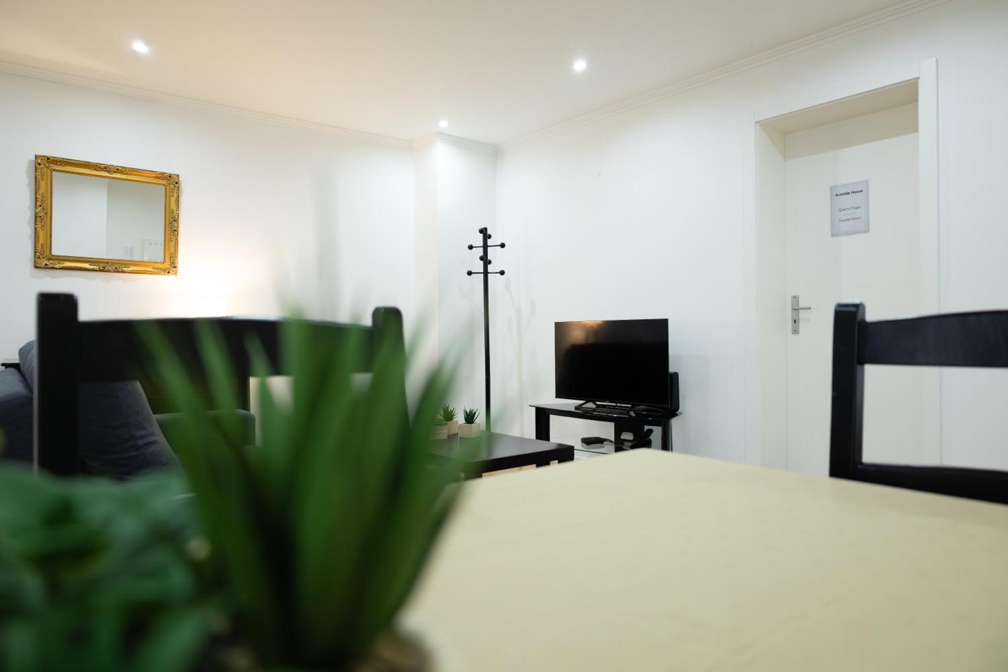 Готель Avenida House 1 Понта-Делгада Екстер'єр фото